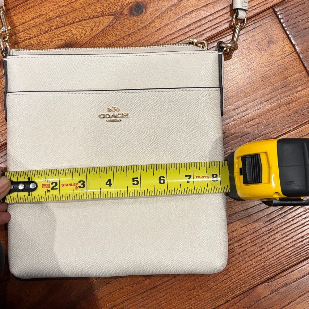 Coach Off-White Crossbody Bag - Picture 6 of 8